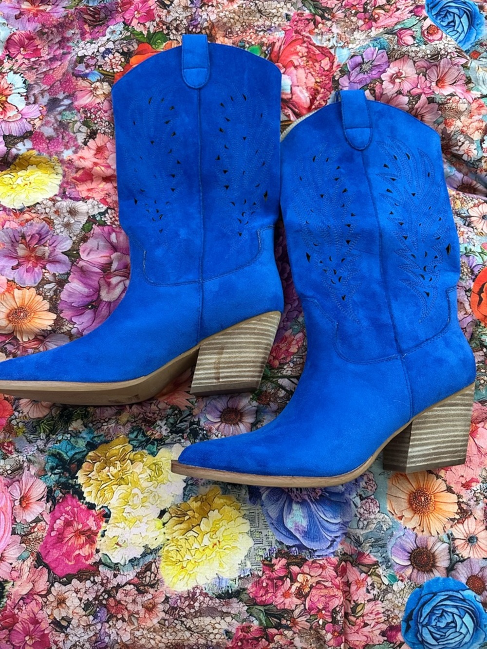 Miracle Miles Electric Blue Suede Western Heeled Boots NWT - Picture 8 of 16